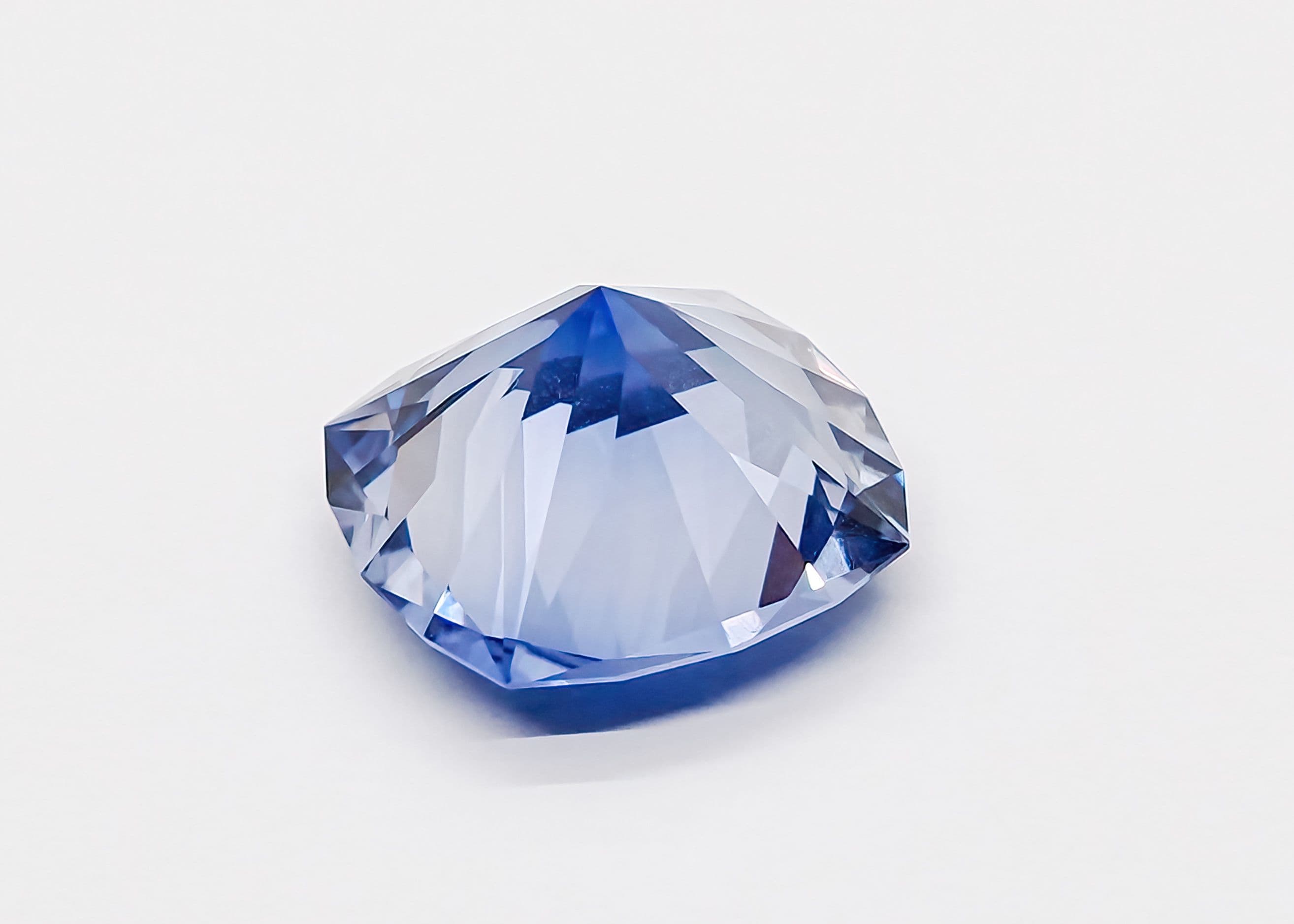 Cornflower Blue Sapphire — main view